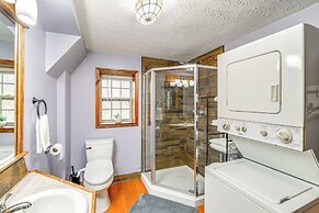 Peaceful South Holston Lake Cabin w/ Dock & Deck!