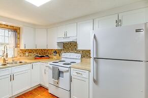 Peaceful South Holston Lake Cabin w/ Dock & Deck!