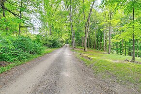 Peaceful South Holston Lake Cabin w/ Dock & Deck!