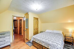 Peaceful South Holston Lake Cabin w/ Dock & Deck!