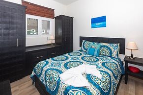 Pelican Penthouse -mangrove Dock 3 Bedroom Home by RedAwning