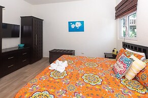 Pelican Penthouse -mangrove Dock 3 Bedroom Home by RedAwning