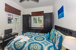 Pelican Penthouse -mangrove Dock 3 Bedroom Home by RedAwning