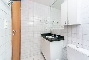 Apt 2 quartos com varanda próximo Praça Casa Forte o bairro mais agrad