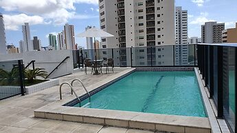 Apt 2 quartos com varanda próximo Praça Casa Forte o bairro mais agrad