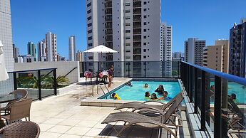 Apt 2 quartos com varanda próximo Praça Casa Forte o bairro mais agrad