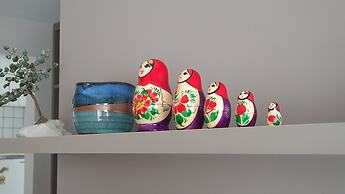 Apt 2 quartos com varanda próximo Praça Casa Forte o bairro mais agrad