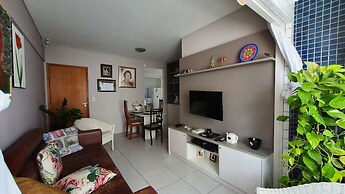 Apt 2 quartos com varanda próximo Praça Casa Forte o bairro mais agrad
