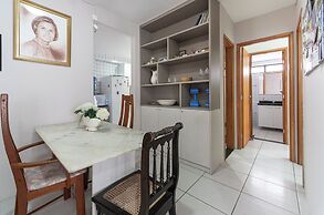 Apt 2 quartos com varanda próximo Praça Casa Forte o bairro mais agrad
