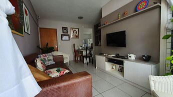 Apt 2 quartos com varanda próximo Praça Casa Forte o bairro mais agrad