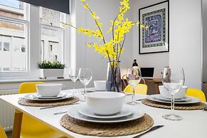 Queens Mile 2 With Free Parking By My Getaways