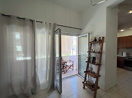 Cozy 1 Bd Apt in Therisos with Balcony