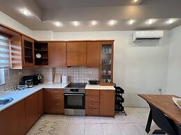 Cozy 1 Bd Apt in Therisos with Balcony