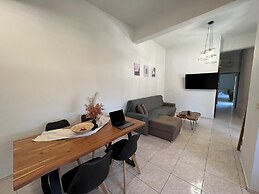 Cozy 1 Bd Apt in Therisos with Balcony