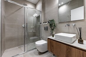 Phaedrus Living: Prosperity Residences Paradise