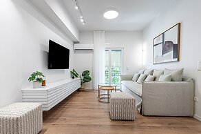 Phaedrus Living: Prosperity Residences Paradise