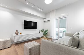 Phaedrus Living: Prosperity Residences Paradise