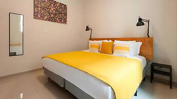 Tranquil Sunny Condesa