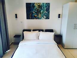 EBS LEGENDS TWO BEDROOM EMBASSY GARDEN