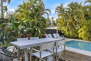 Poolside Paradise: 4BR w Pool and Mini Playground!