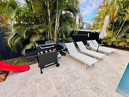 Poolside Paradise: 4BR w Pool and Mini Playground!