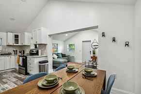 Casa De Sarasota Cozy, fun and Discreet Getaway