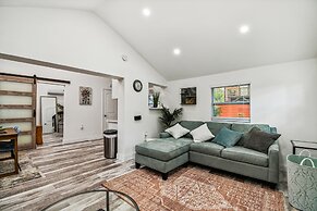 Casa De Sarasota Cozy, fun and Discreet Getaway