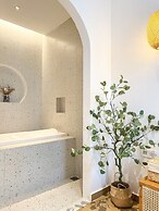 May House Grand World Phu Quoc