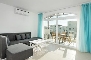 Aphroditebeachfrontresort Unique gem Direct by sea
