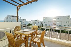 Aphroditebeachfrontresort Unique gem Direct by sea