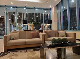 Luxury Upscale Retreat in Uptown Bgc, Metro Manila