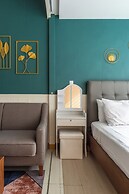 Luxury Upscale Retreat in Uptown Bgc, Metro Manila