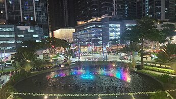 Luxury Upscale Retreat in Uptown Bgc, Metro Manila