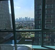 Luxury Upscale Retreat in Uptown Bgc, Metro Manila