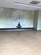 Luxury Upscale Retreat in Uptown Bgc, Metro Manila