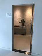 Luxury Upscale Retreat in Uptown Bgc, Metro Manila