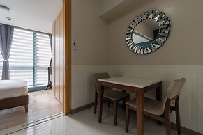 Luxury Upscale Retreat in Uptown Bgc, Metro Manila