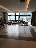 Luxury Upscale Retreat in Uptown Bgc, Metro Manila