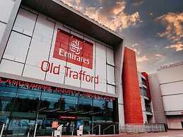 2-bed Apartment - Sleeps 4 - Street Parking - Wifi