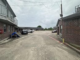 Travel Inn By OYO La Marque Texas City I-45