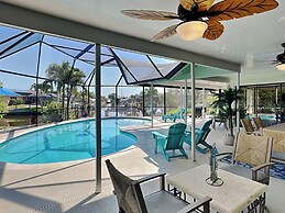 Tropical Breeze Dockside Oasis