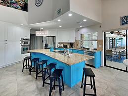 Tropical Breeze Dockside Oasis