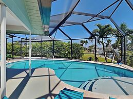 Tropical Breeze Dockside Oasis