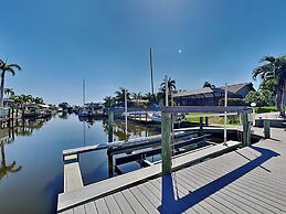 Tropical Breeze Dockside Oasis