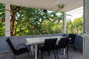 Bbq Holly Garden Novalja D