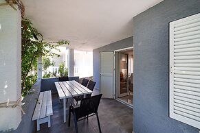 Bbq Holly Garden Novalja D