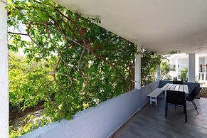 Bbq Holly Garden Novalja D