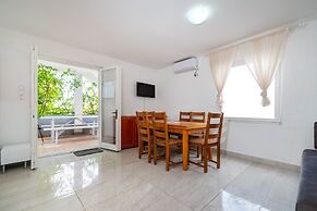 Bbq Holly Garden Novalja G