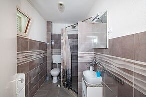 Bbq Holly Garden Novalja G