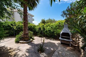 Bbq Holly Garden Novalja G